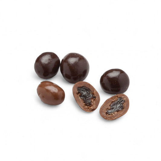Raisins secs enrobés de chocolat au lait et noir, friandises chocolatées au goût fondant et équilibré.