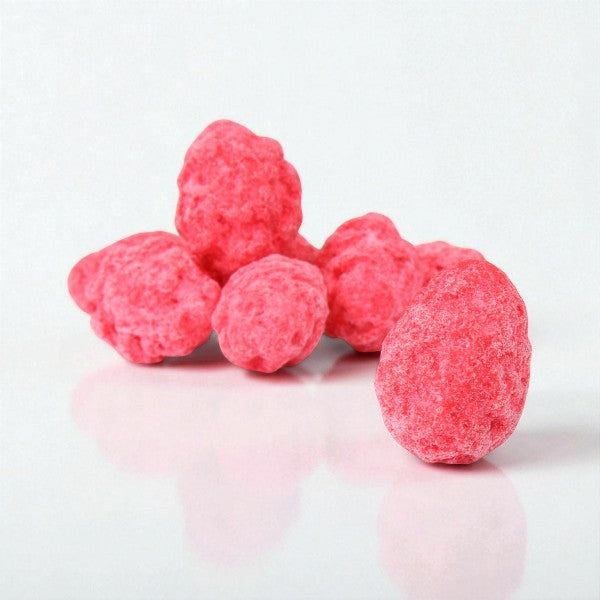 Pralines rouges entières aux amandes sans sachet, amandes torréfiées enrobées de sucre caramélisé.