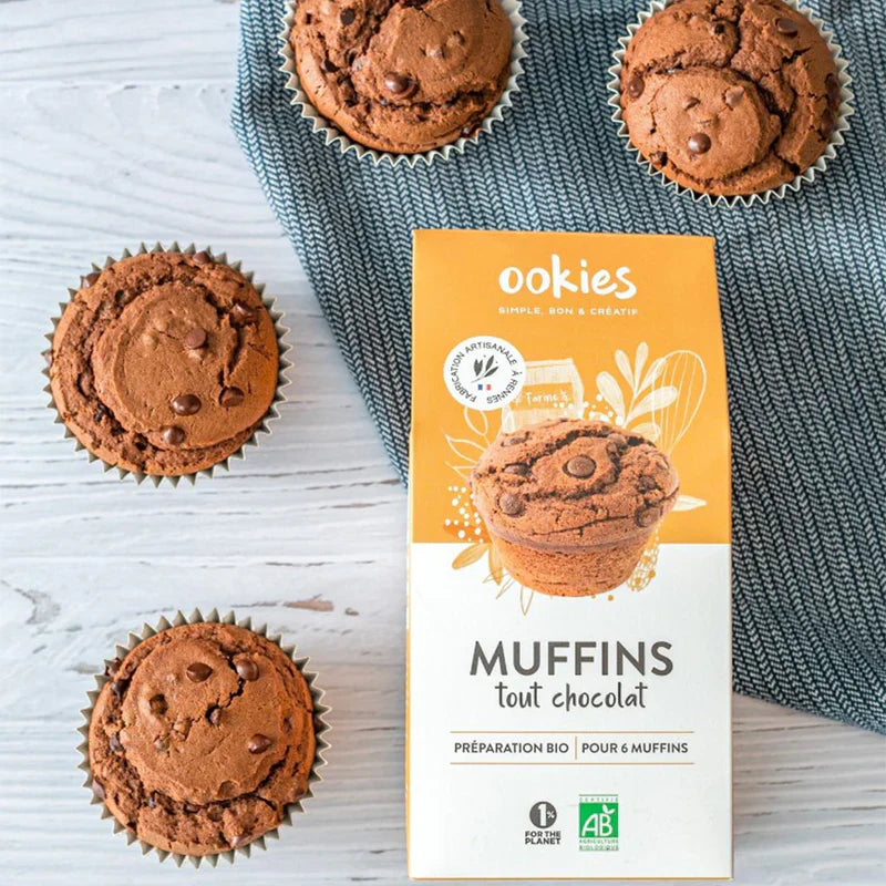 Muffins tout chocolat réalisés avec la préparation bio, petits gâteaux moelleux au goût intense de cacao pour un plaisir authentique.
