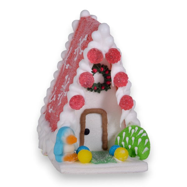 Chalet de Noël en confiserie 190g, monté et décoré à la main avec glaçage royal, garni de bonbons gourmands et festifs.