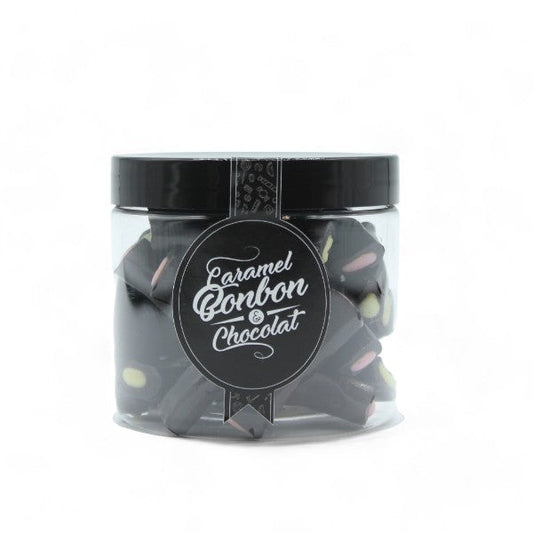 Pot de bonbons Cocobat à la réglisse, confiseries moelleuses au goût doux et sucré.