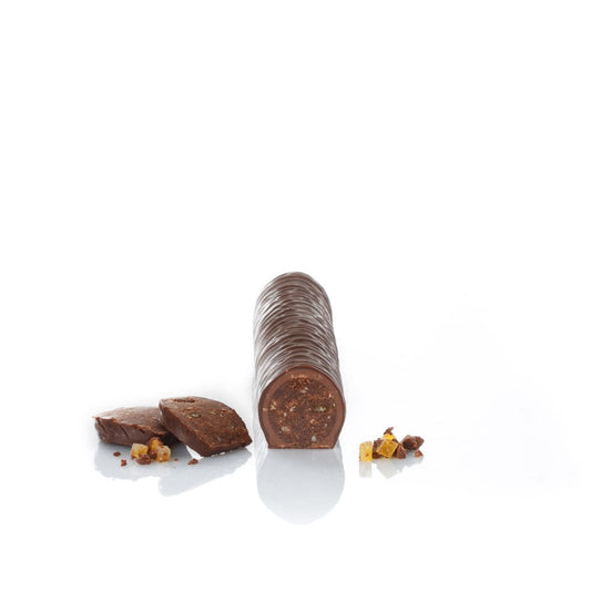 Cigare italien en chocolat noir à l’écorce d’orange croqué, révélant une pâte fondante au cacao et aux écorces d’orange confites.
