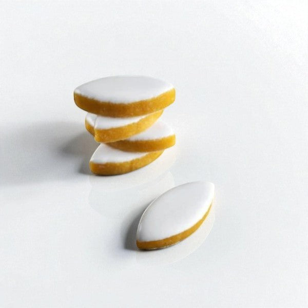 Mini calissons de Provence Diane de Poytiers, douceurs traditionnelles aux amandes et fruits confits.