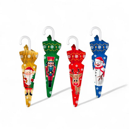Présentation de quatre parapluies en chocolat de Noël colorés, parfaits pour offrir ou décorer une table de fête.