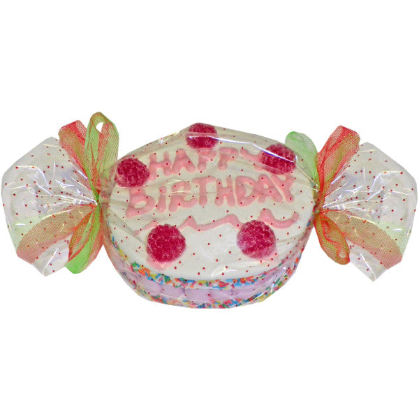 Gâteau “Happy Birthday” en bonbons – gâteau de confiseries coloré et gourmand, idéal pour les anniversaires d’enfants.